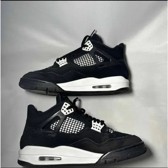 Size 10 - Nike Air Jordan 4 Retro White Thunder Men's Shoes